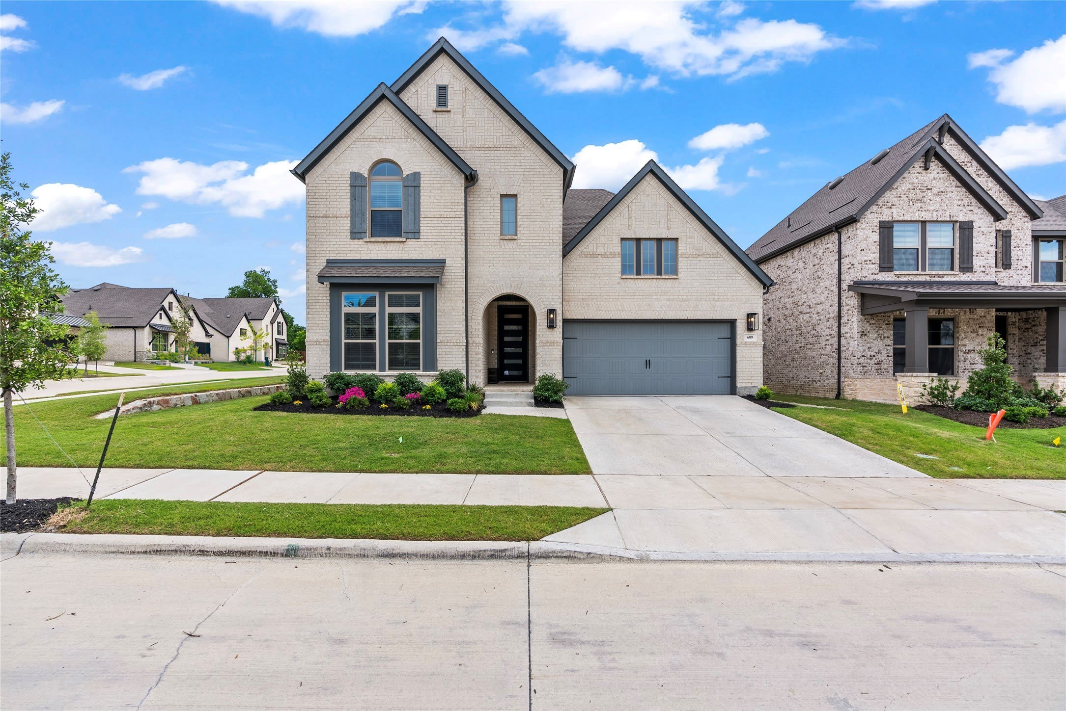 609 Northside Drive – photo 1 of 36