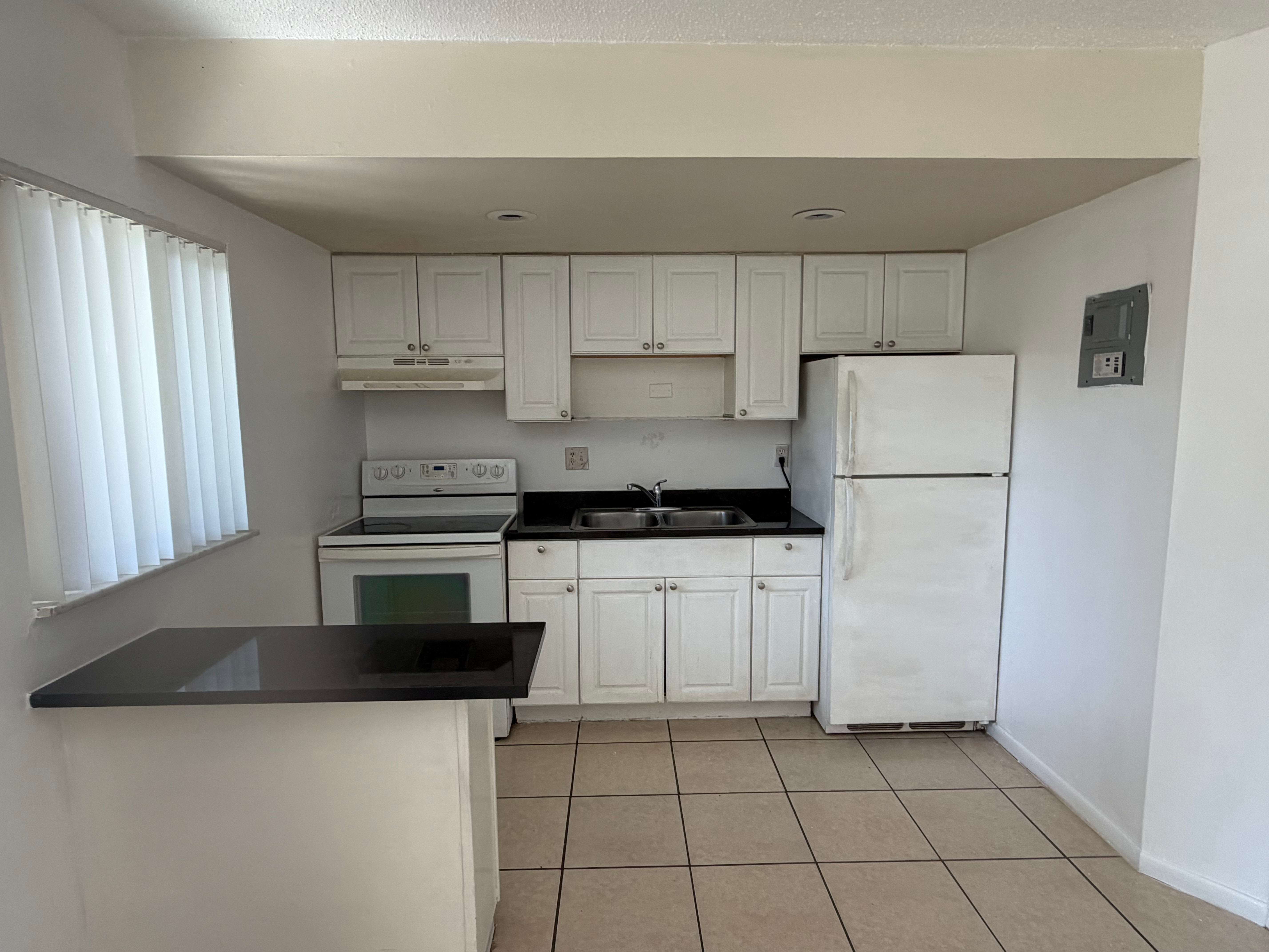 229 W Lancaster Rd – photo 1 of 5