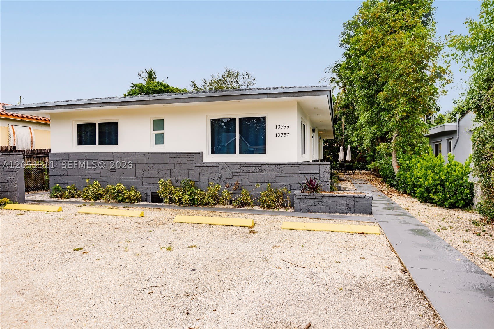 10757 NE 2 Ct – photo 1 of 19