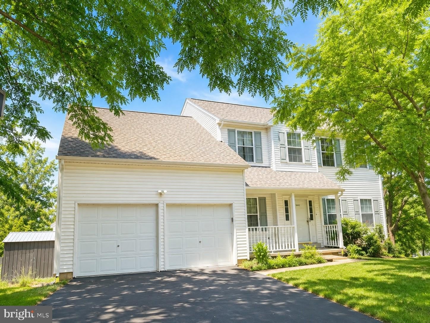 4037 RUNNYMEAD Drive – photo 1