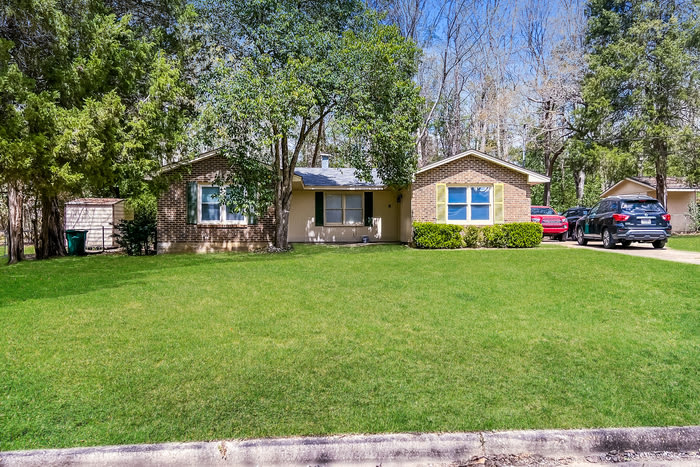 3591 Robert E Lee Drive – photo 1 of 9