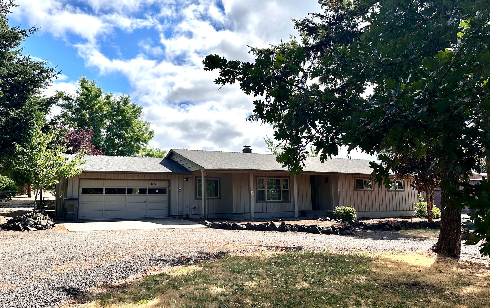 Coming Soon Spacious Home On 2 Acres In The Countryside Of Sheridan – photo 1 of 366