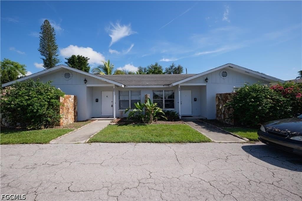 257 Cape Coral Parkway E – photo 1