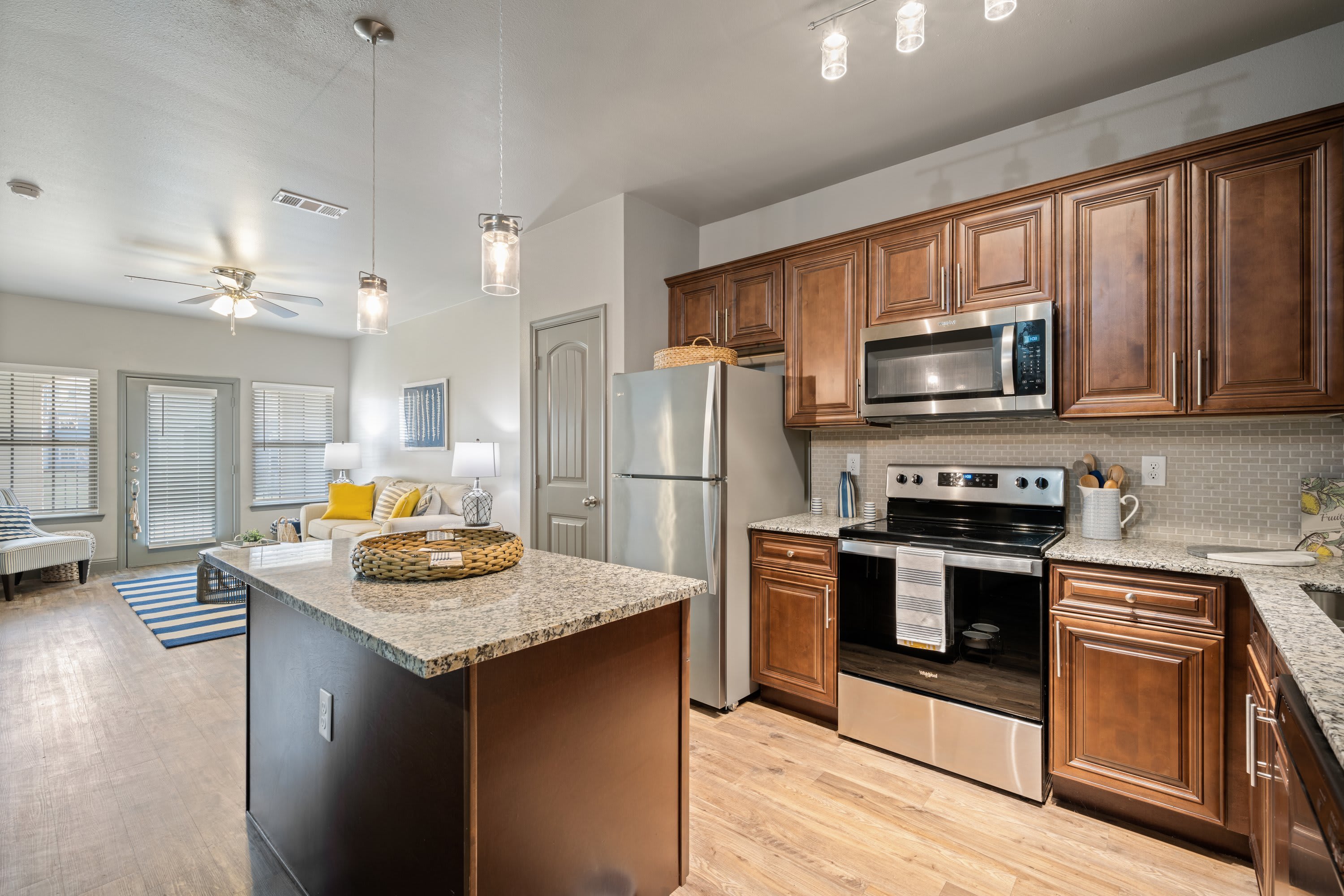 Lake Villas Apartments – photo 1 of 36