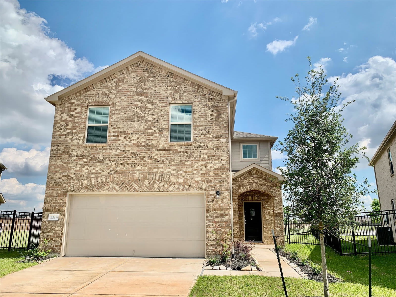 1024 Greenshank Drive – photo 1 of 18