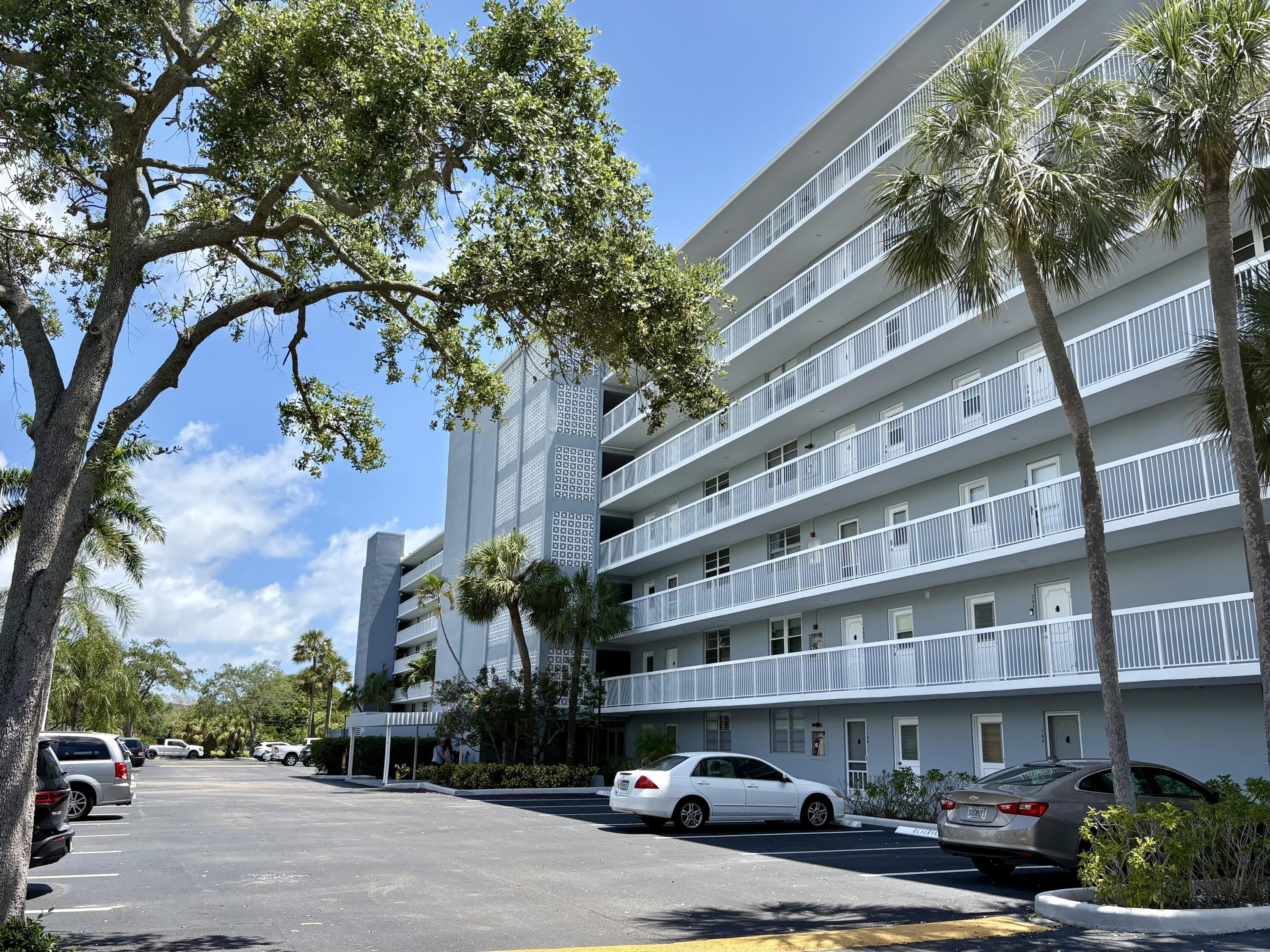 5700 Nw 2Nd Avenue – photo 1