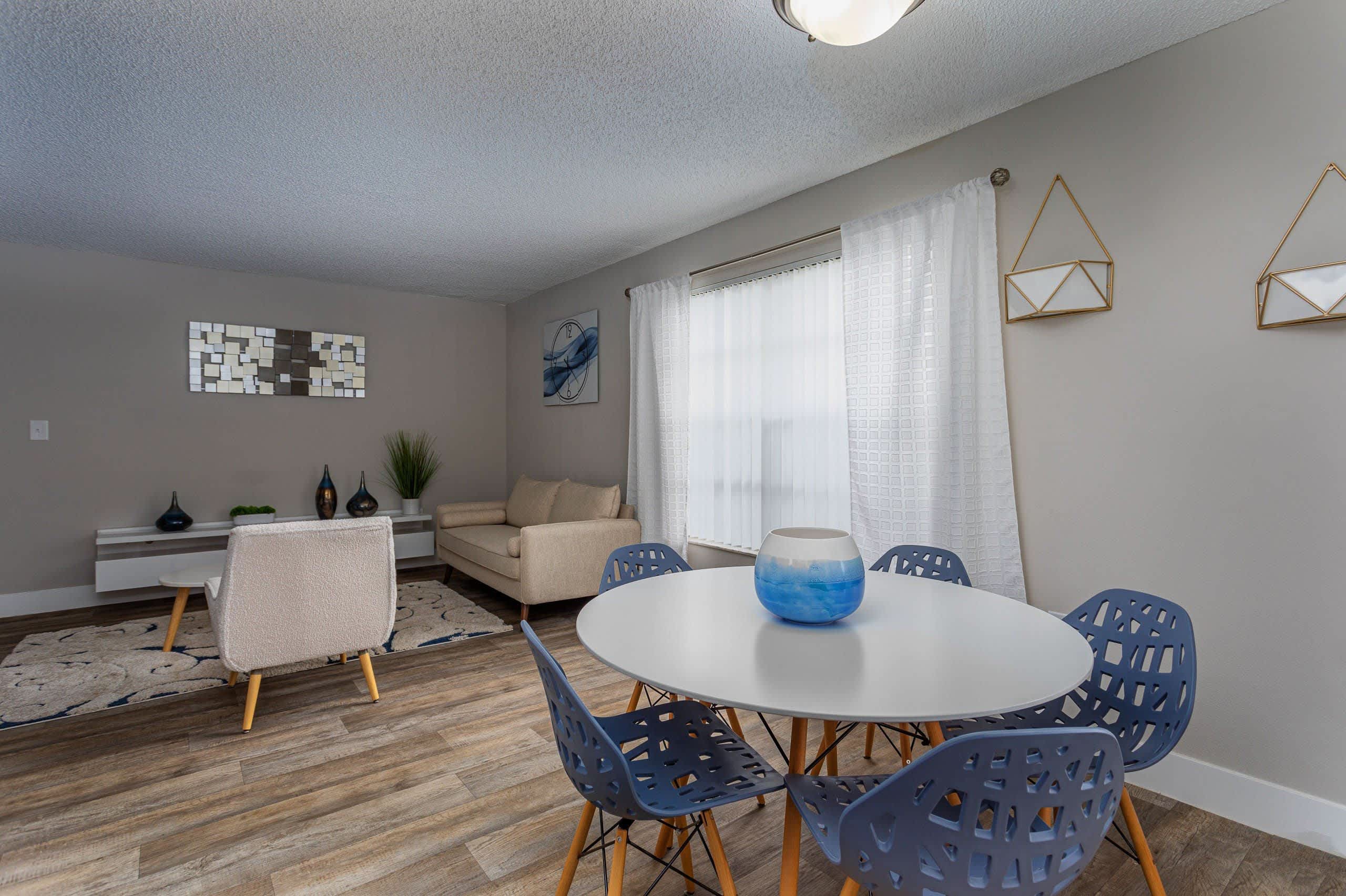 The Landings at Pembroke Lakes – photo 1