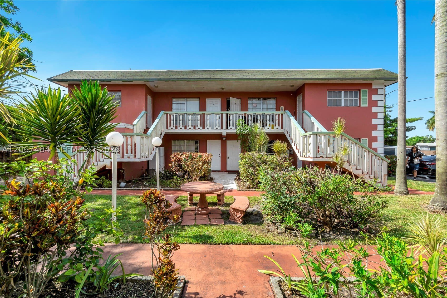 2201 NW 64th Ave – photo 1