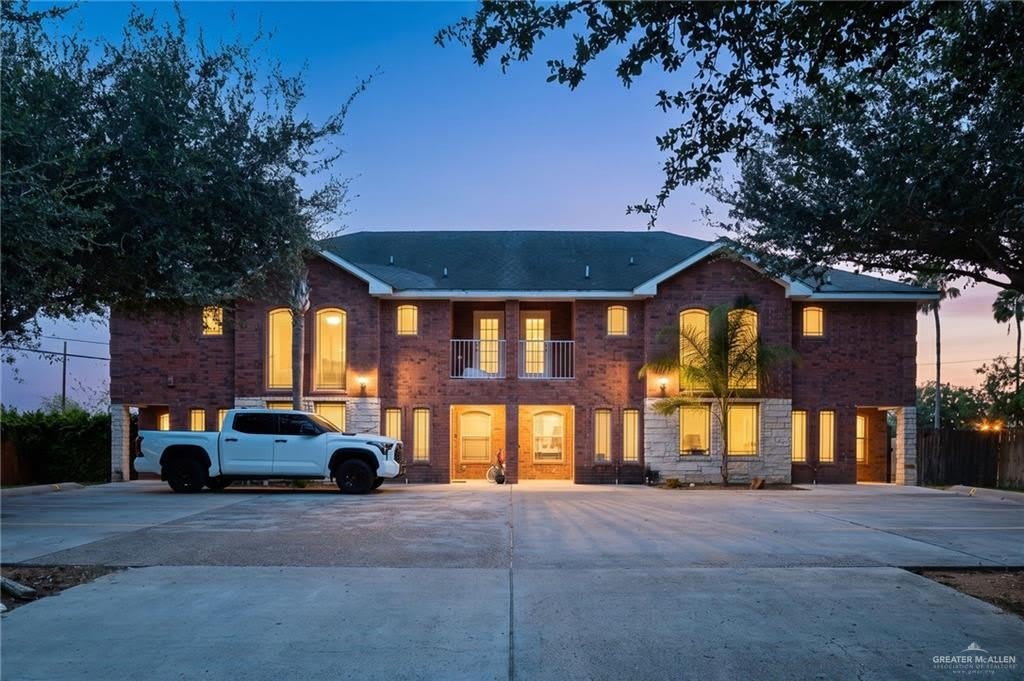103 S 48th Lane – photo 1