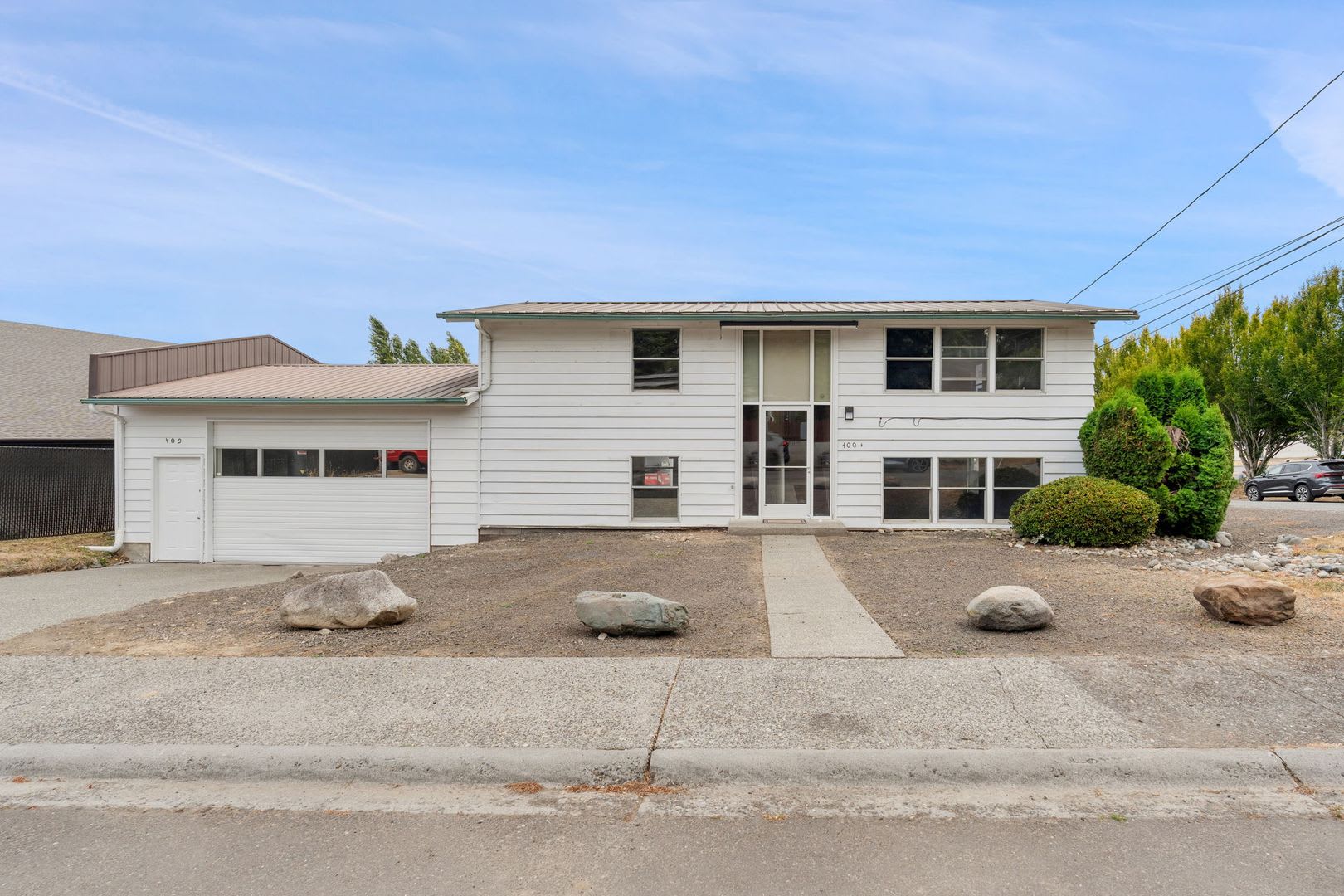 Spacious & Central: 1,900 Sq. Ft. Bremerton Home with Large Workshop – photo 1