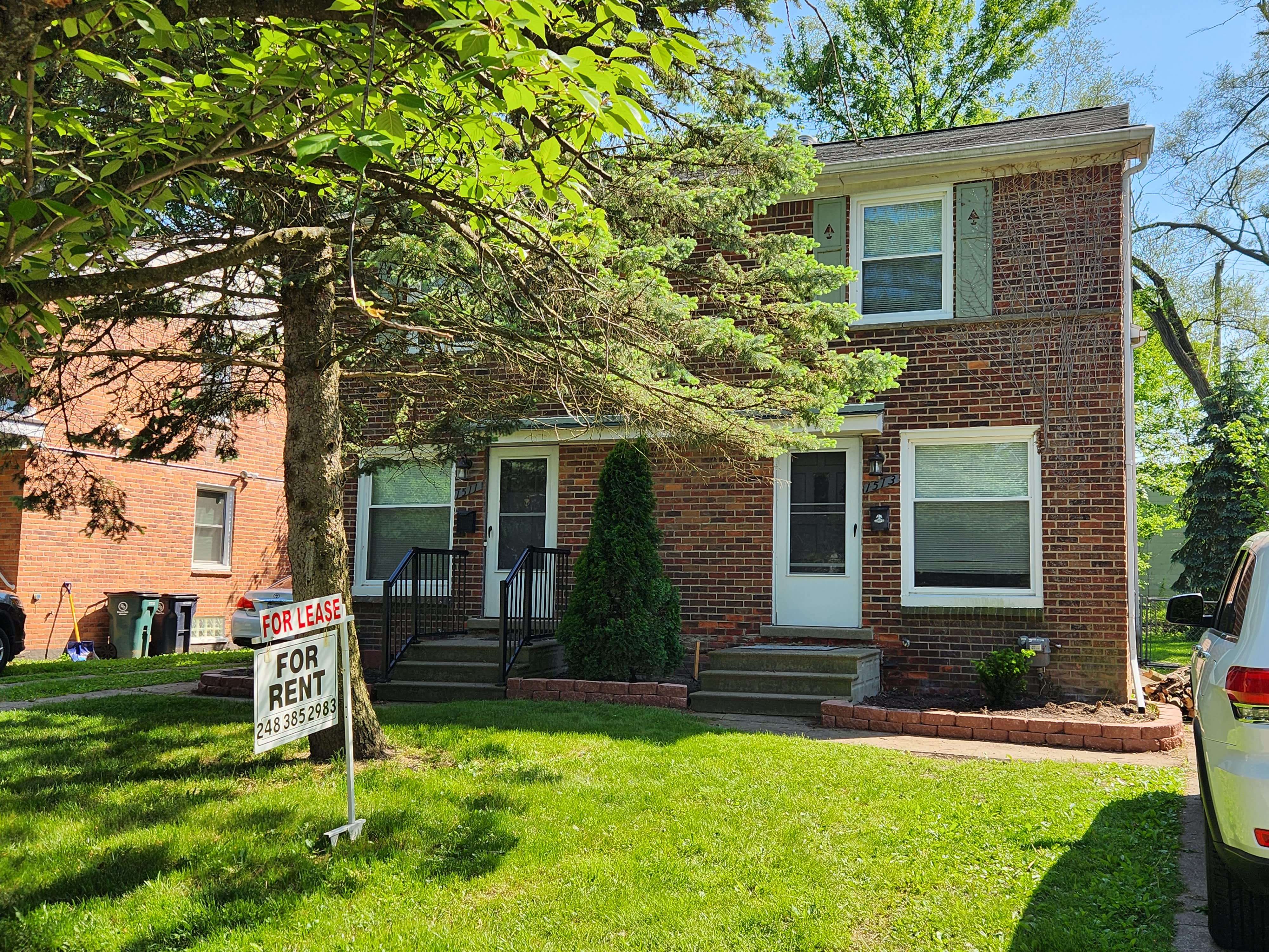 1511 W Farnum Ave – photo 1 of 152