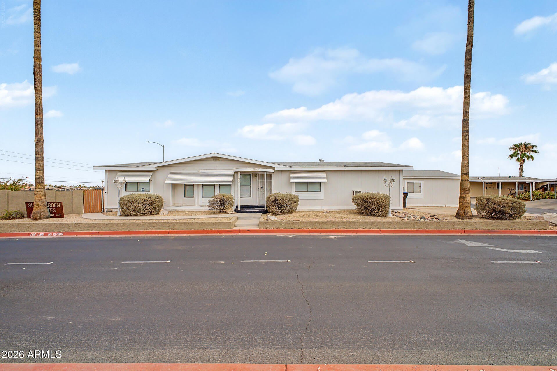 8601 N 103RD Avenue – photo 1
