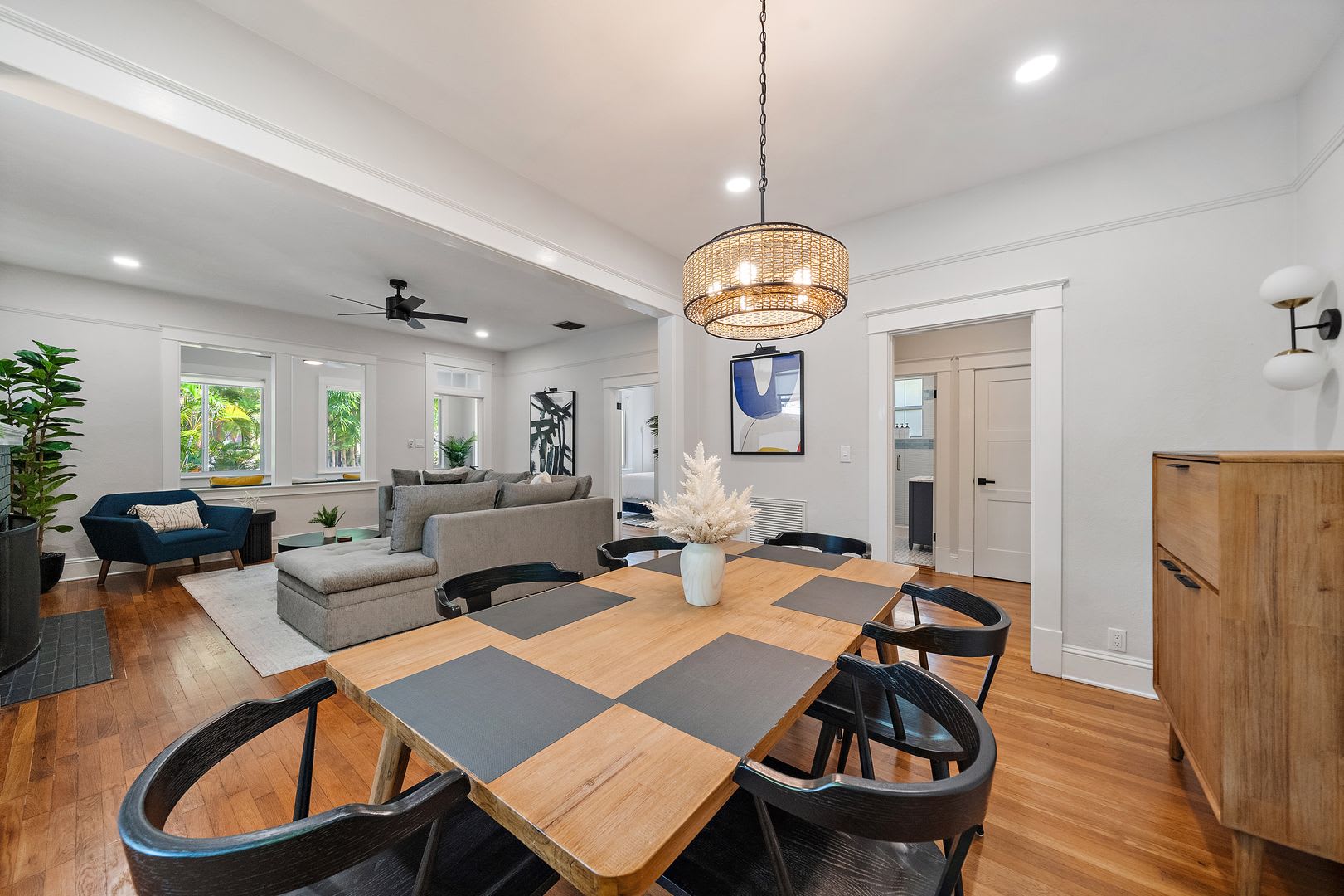 Fully Renovated, FURNISHED 4 bd Home in Laurel Park, Downtown Sarasota – photo 1