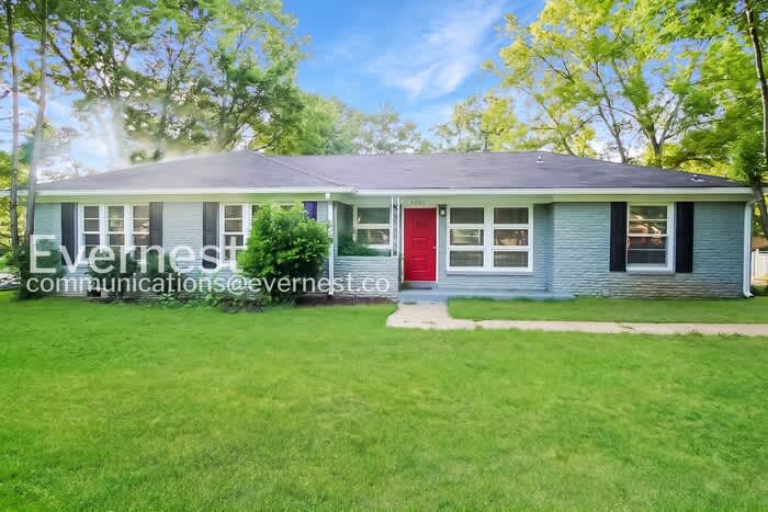 4201 Northwest Kenwood Drive – photo 1