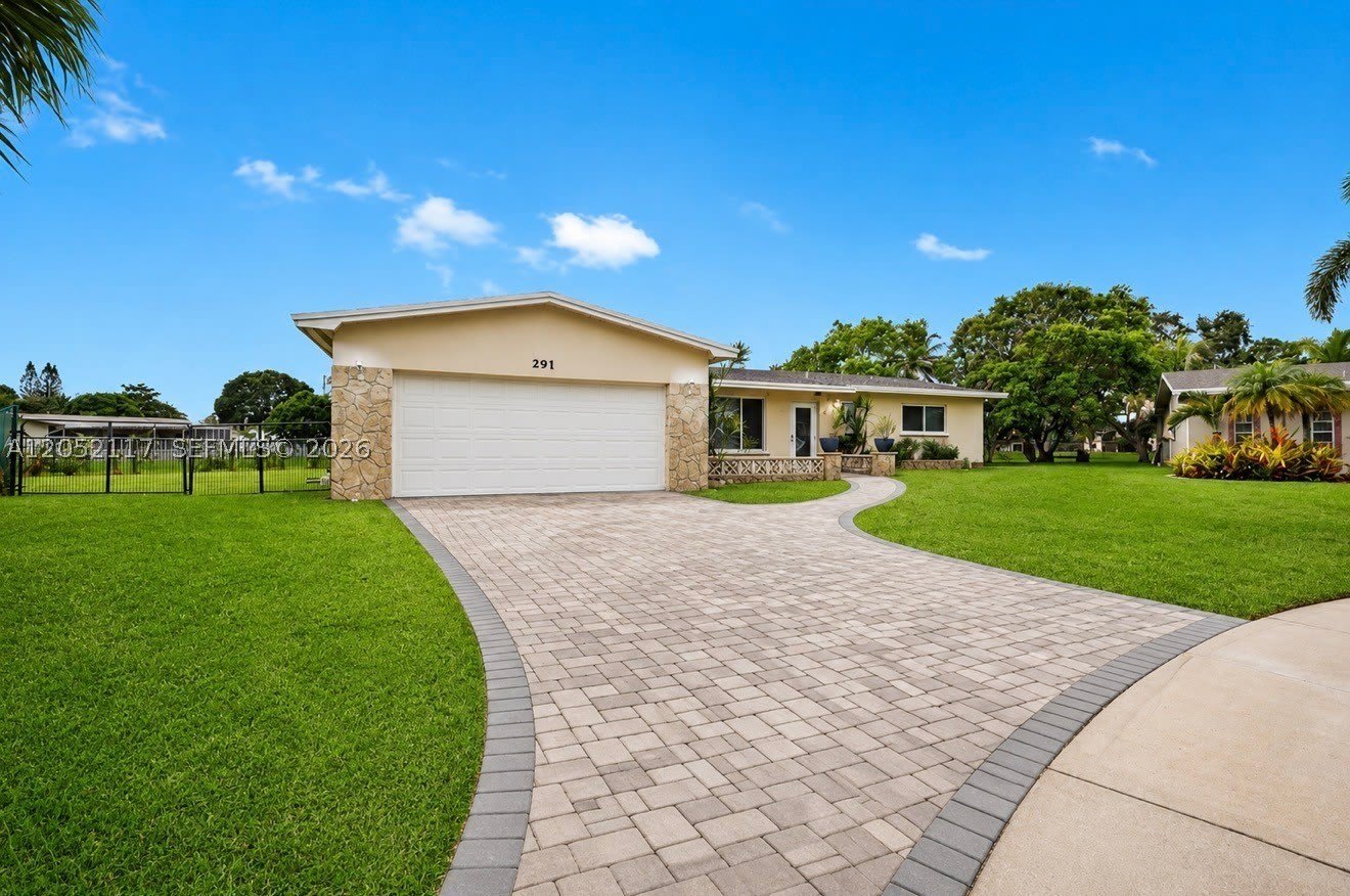 291 NW 93rd Ave – photo 1