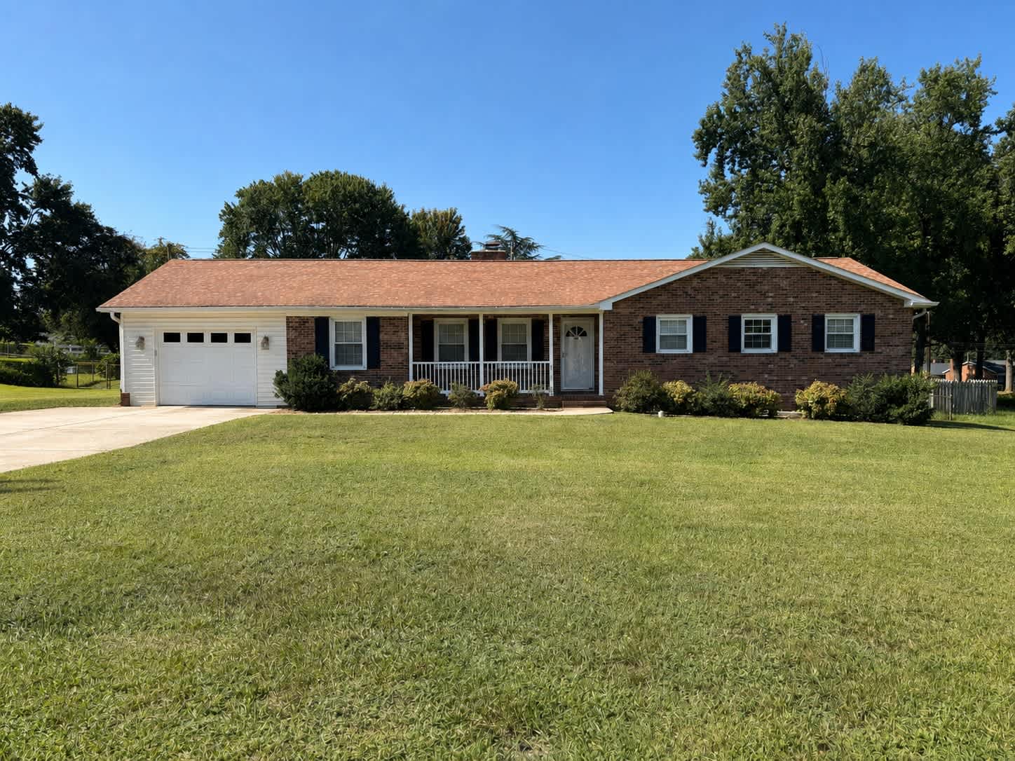 813 Branchwood Drive – photo 1