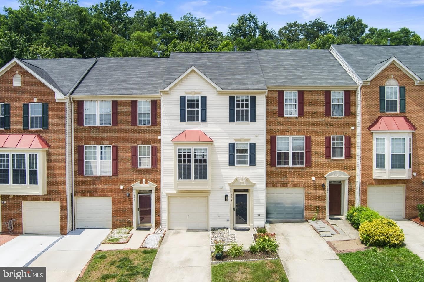 4004 Meadow Trail Lane – photo 1 of 132