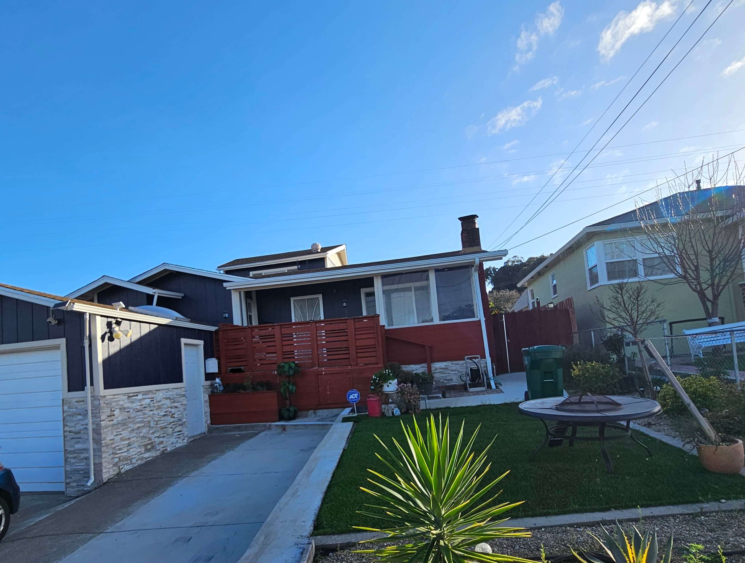 1539 Nob Hill Avenue – photo 1 of 5