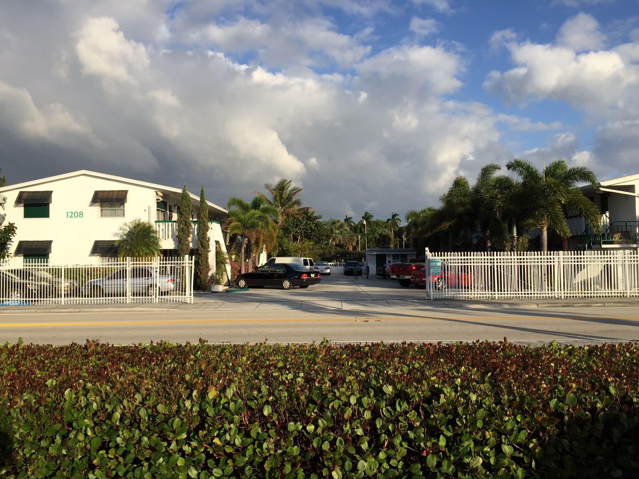 1212 South Federal Highway-20 – photo 1 of 3
