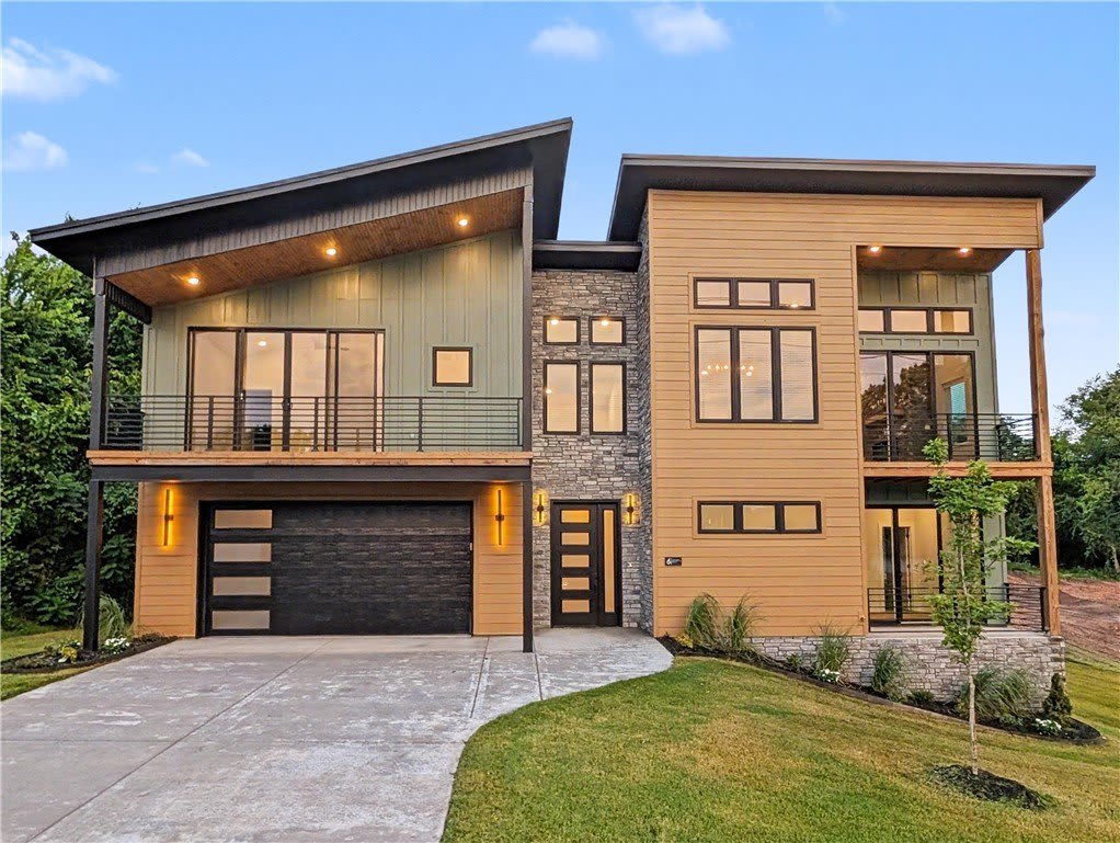 6 Francis Drive – photo 1 of 38