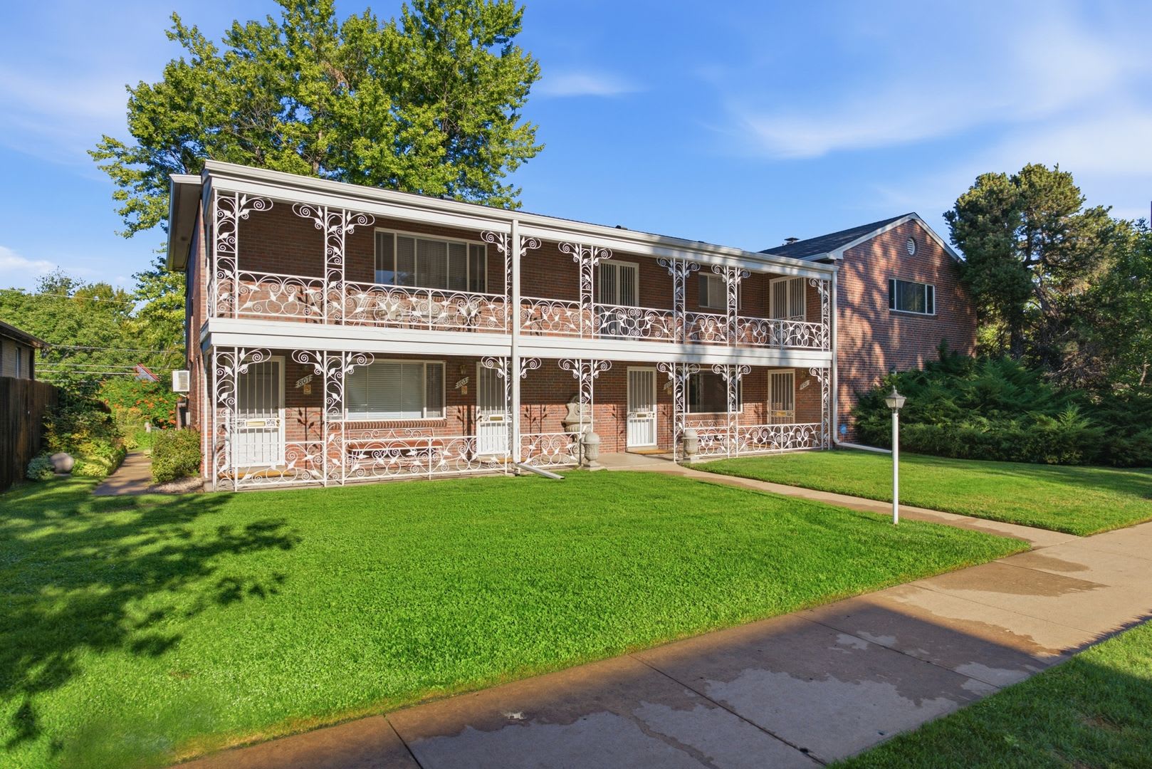 Wash Park 2-Bedroom, 2- Bathroom Condo Available in August – photo 1