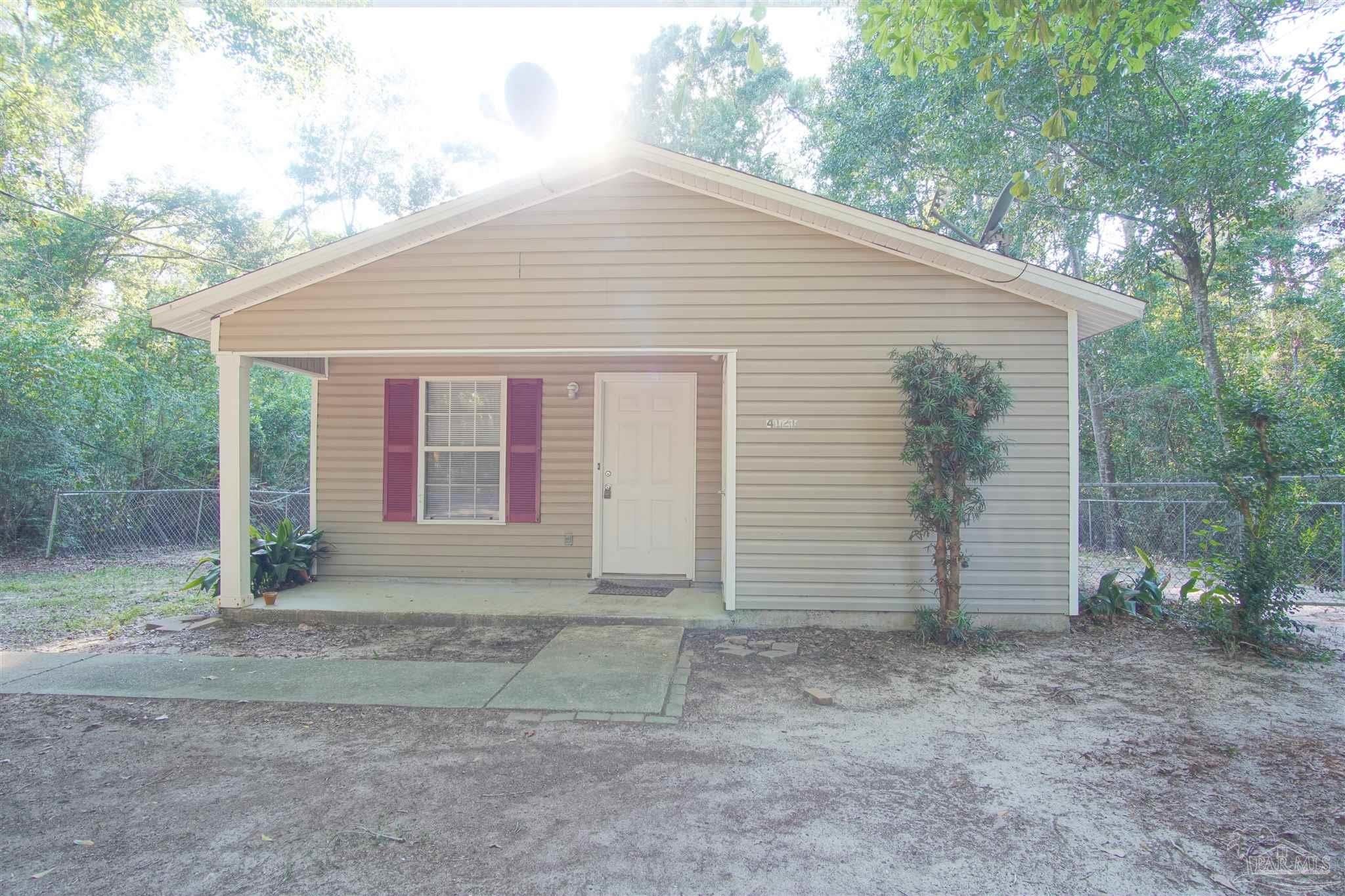 4121 Woodfin Cir – photo 1 of 123
