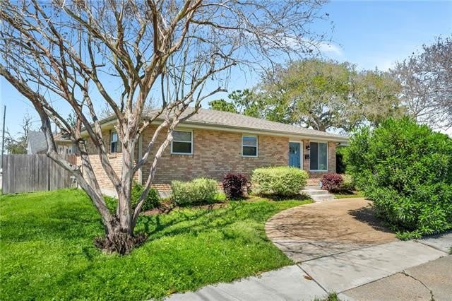1300 NURSERY Place – photo 1 of 14