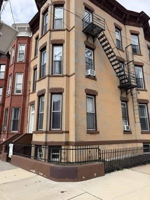 125 PALISADE AVE – photo 1
