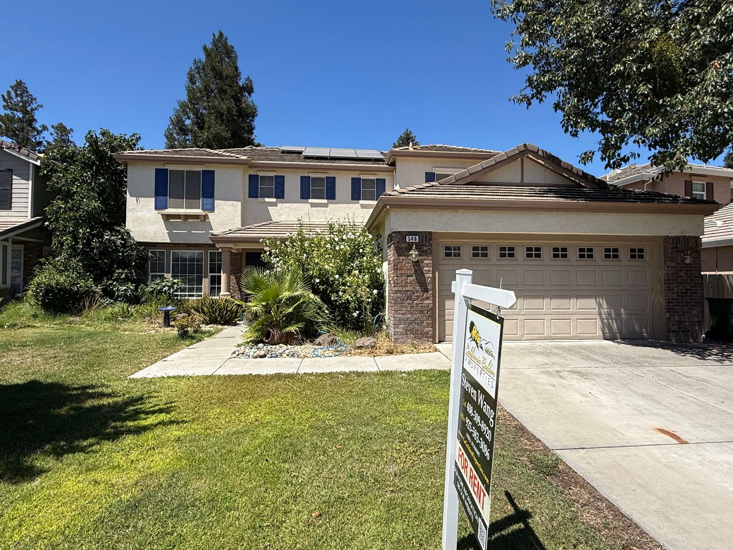 Home located in prestigious Glenbriar Estates – photo 1