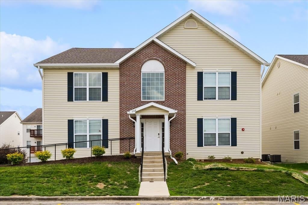 704 Harbor Woods Drive – photo 1 of 29