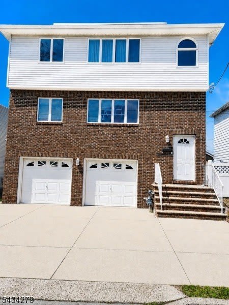 341 Yale Ave – photo 1 of 19