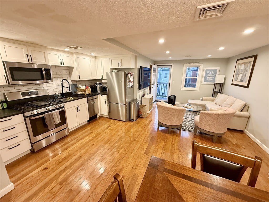 269 Sumner St – photo 1