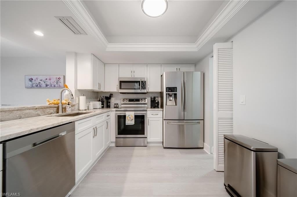 820 Meadowland Dr – photo 1