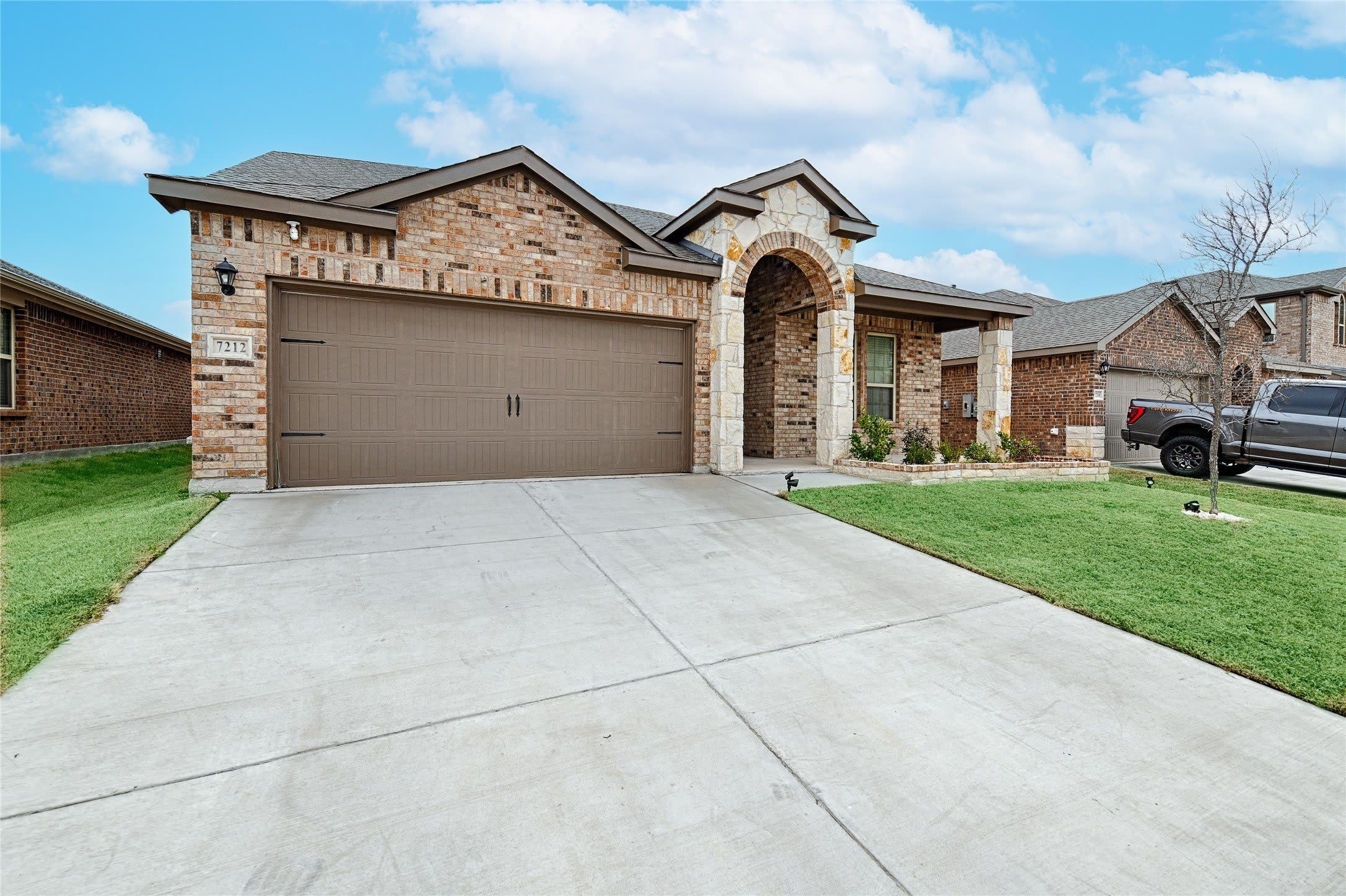 7212 Seton Place – photo 1