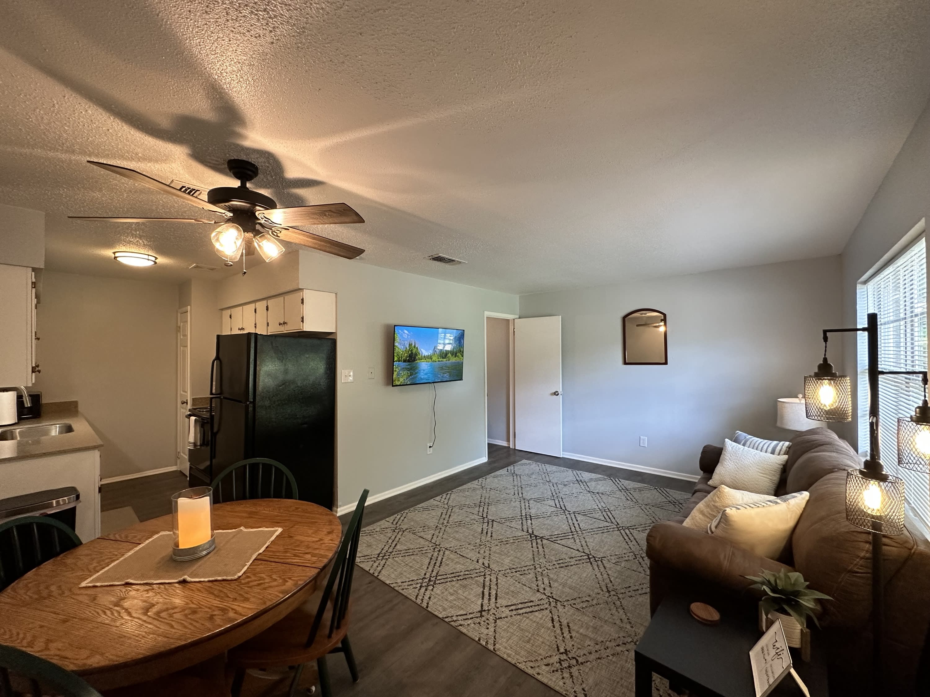 3801 Elizabeth Street – photo 1