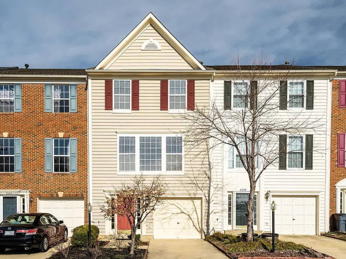 2507 James Maury Drive – photo 1 of 39