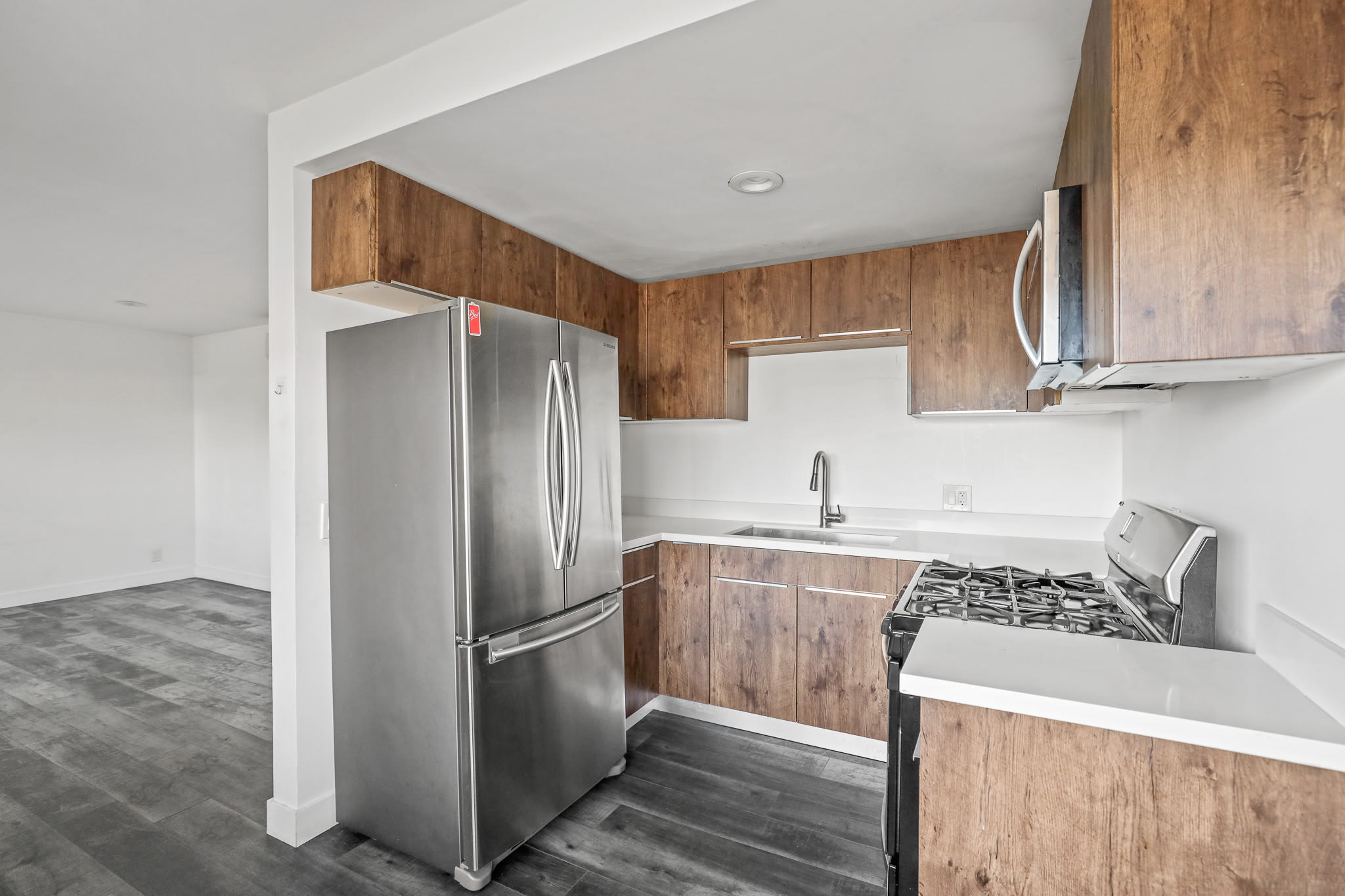 215 S Fickett St – photo 1