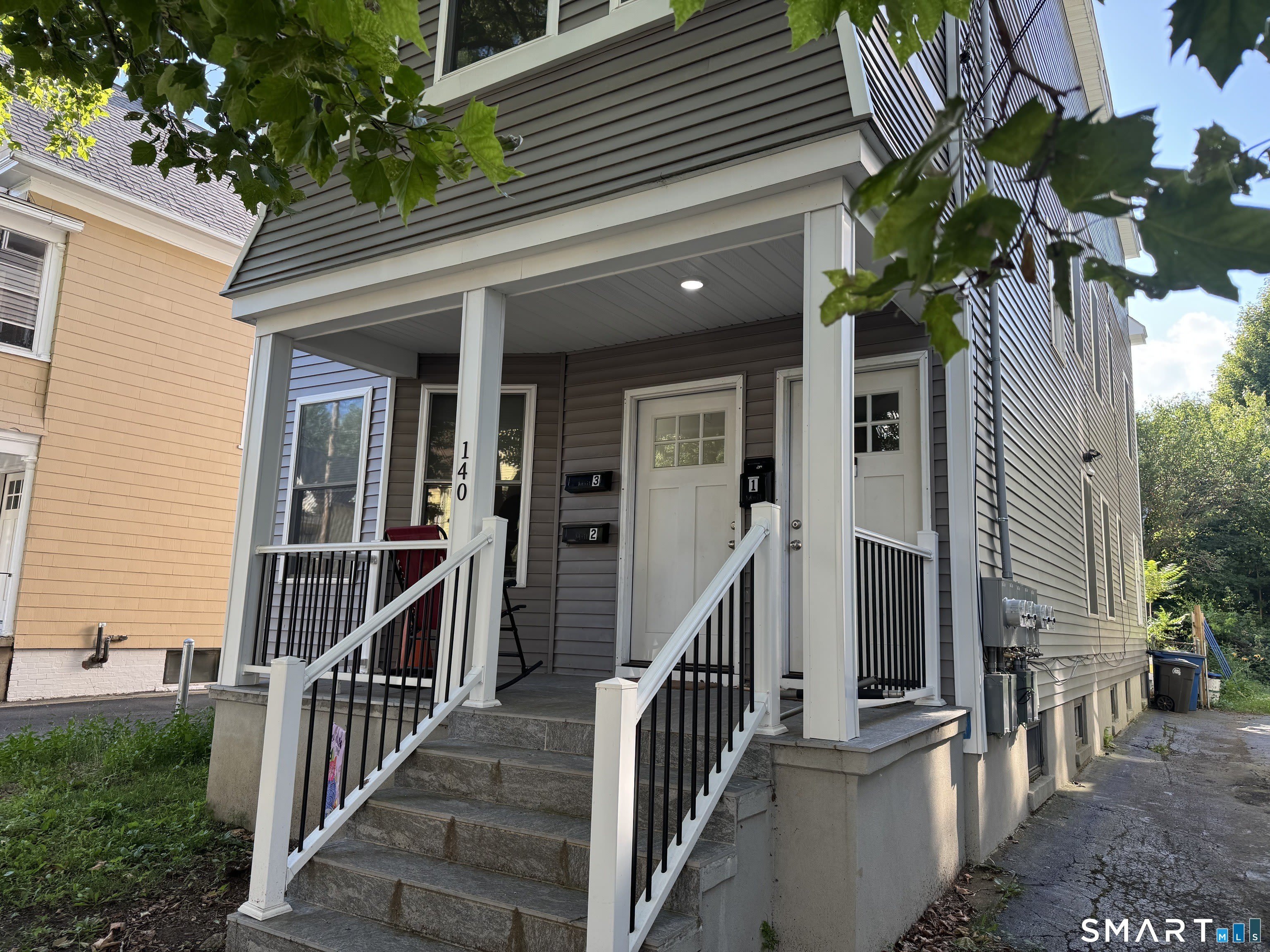 140 Foster Street – photo 1