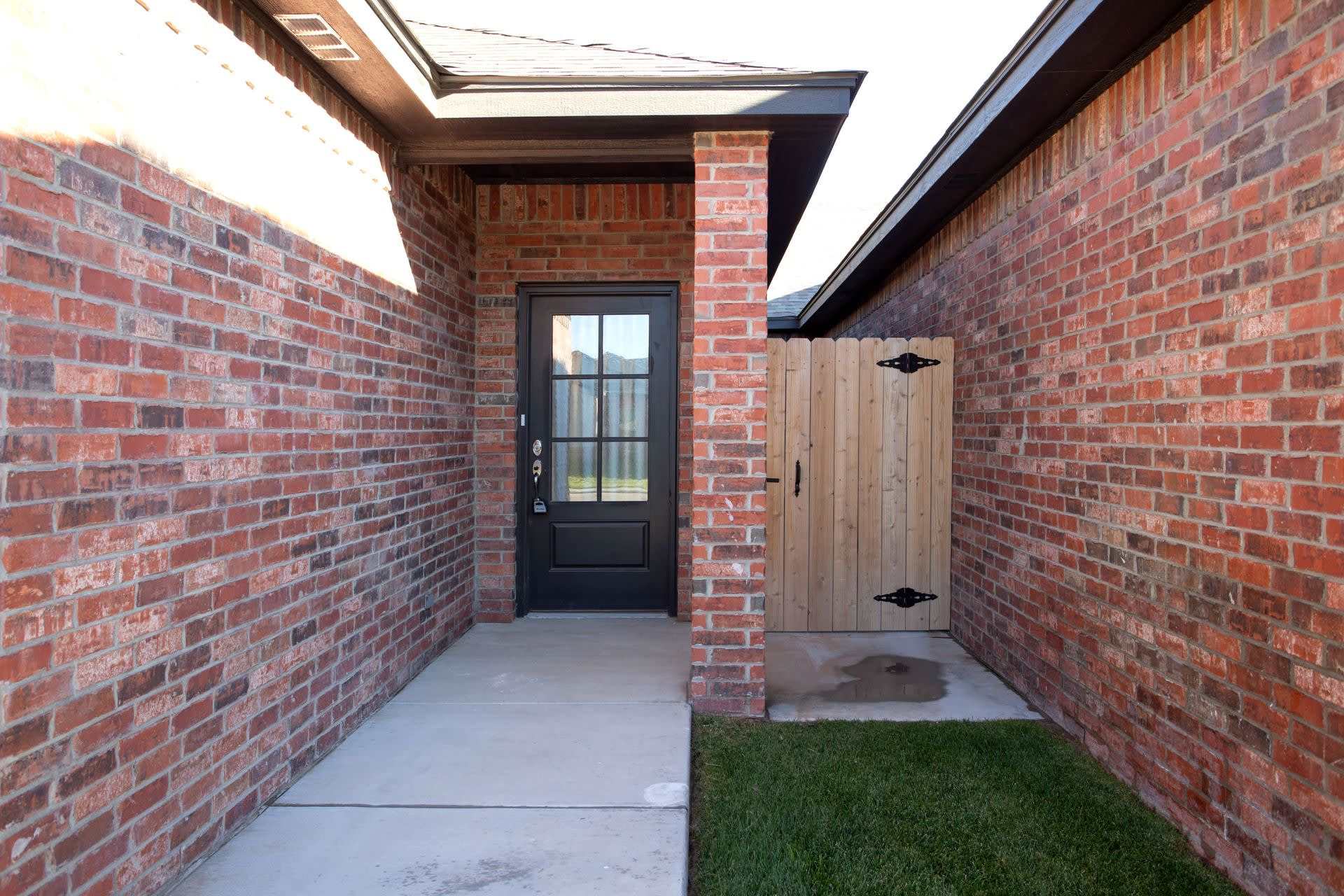 Stunning New 3/2 Townhomes – photo 1