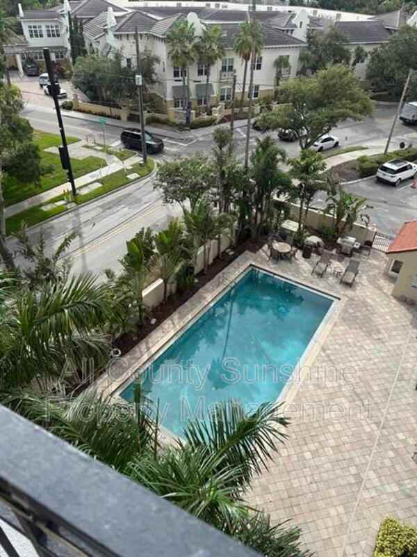 2109 Bayshore BLVD – photo 1