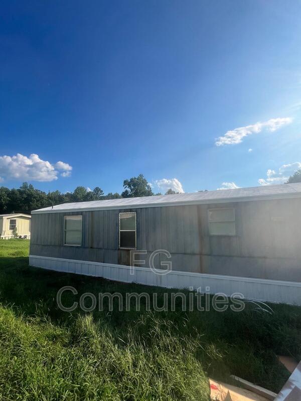 123 Jamie Rd – photo 1 of 14