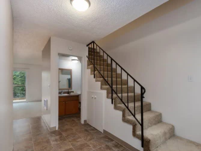 Chateau Hills – photo 1