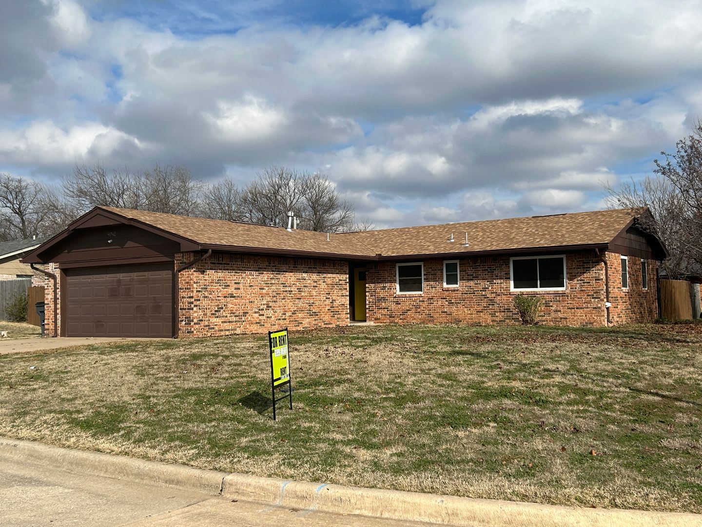 4-bedrooom, 1 3/4 bath AVAILABLE NOW in the MAC School District! – photo 1