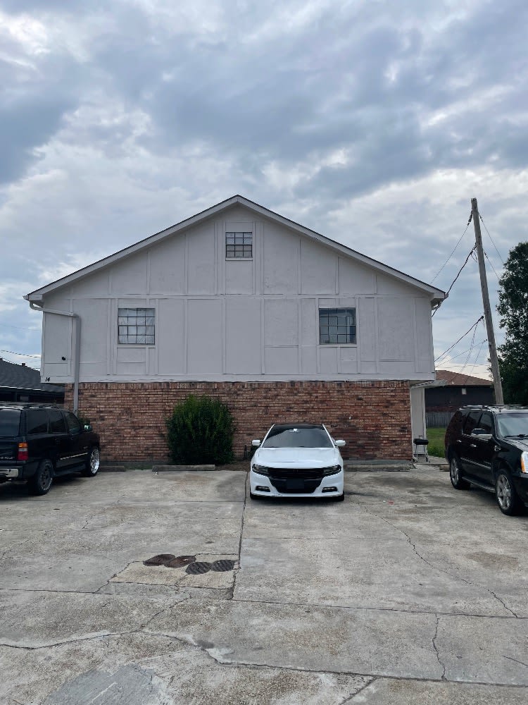 14 Airlie St – photo 1 of 18