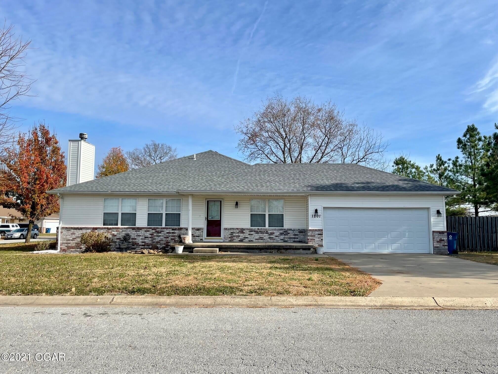1201 Southgate Road – photo 1 of 16