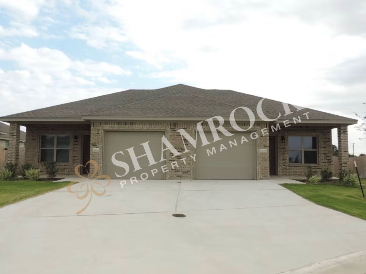 1002 Sparrow Cv – photo 1 of 10