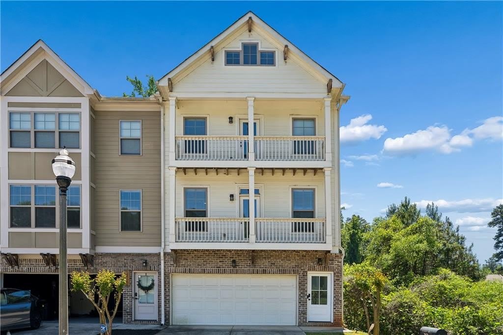 2424 Misty Hollow Place – photo 1