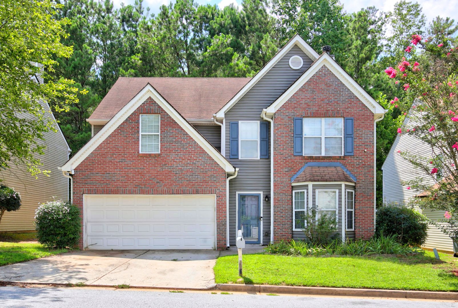 Beautiful 4 Bedroom Home for Rent in Chestnut Lake! – photo 1