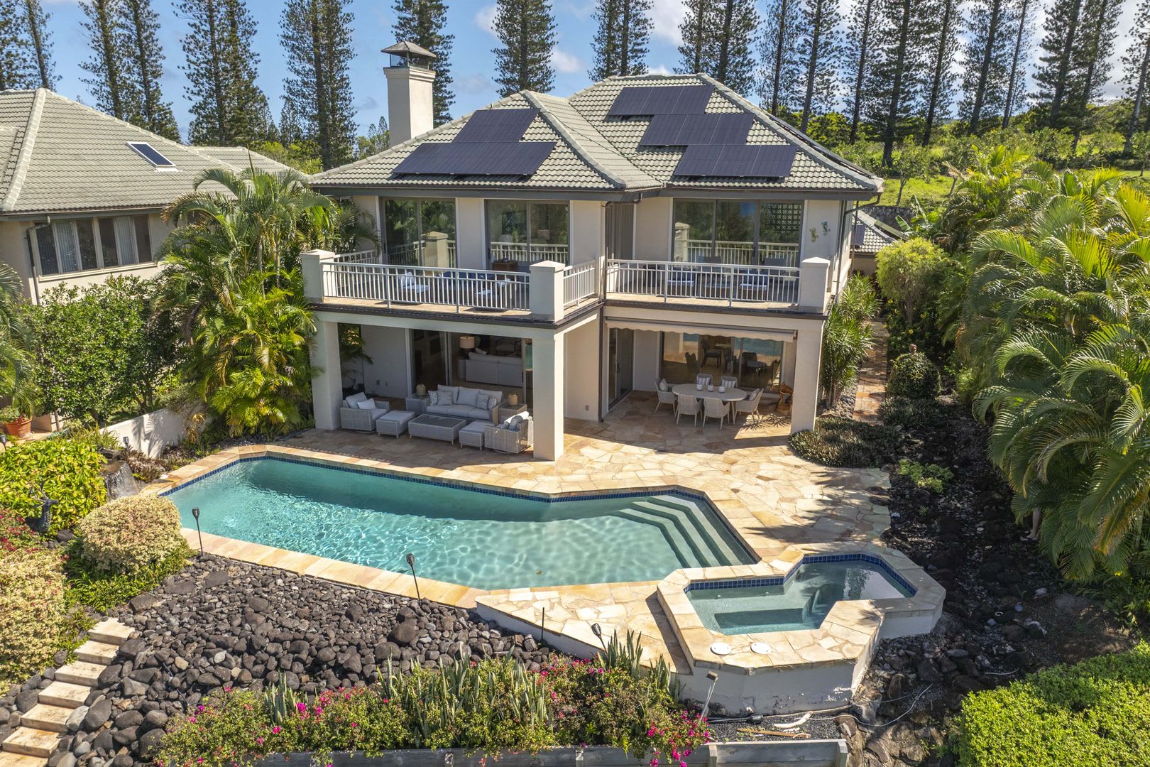 Luxury 3BR Kapalua Estate – photo 1 of 29