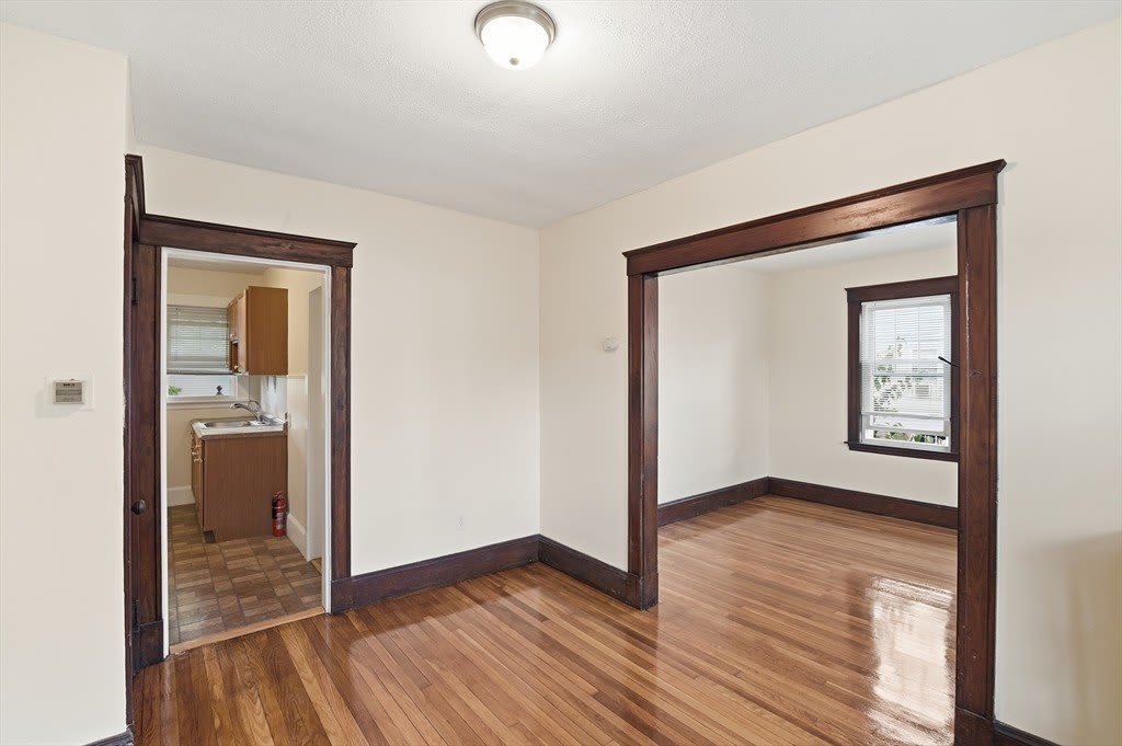 60 Raycroft Street – photo 1 of 16